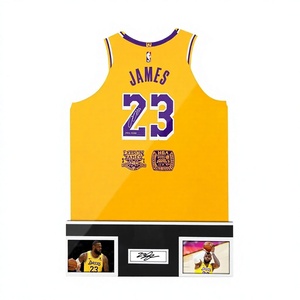 Marco de Exhibición para Camiseta de <span class=keywords><strong>LeBron</strong></span> James, Madera MDF Negra, 98% de Protección UV, para Fotos/Imágenes, Montable en Pared (Paquete de 1) - Product Image 1