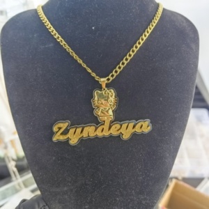 Collana <span class=keywords><strong>con</strong></span> Ciondolo Personalizzato in Acciaio Inox <span class=keywords><strong>con</strong></span> Foto, Gioielli Cartoon per Bambini e Adulti, Collana Personalizzata <span class=keywords><strong>con</strong></span> Nome Placcata Oro - Product Image 2