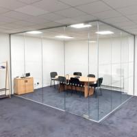 Modular Frameless Glass Partitioning Systems for Modern Office Building with Clear Tempered Glass and Aluminum U-Channel Support