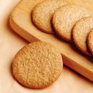 Không có đường thêm tùy chỉnh bao bì kiều mạch Cracker tự nhiên căng phồng lúa mì thins bánh quy giòn với mặn hương vị cho bữa ăn sáng - Product Image 3