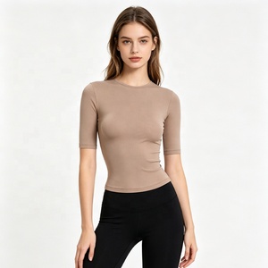 Fornitore Affidabile di T-Shirt da <span class=keywords><strong>Donna</strong></span> Personalizzate con Logo, 230GSM Cotone Spandex Elasticizzato, Vestibilità Slim, <span class=keywords><strong>Manica</strong></span> Corta, Collo Tondo, Traspirante - Product Image 2