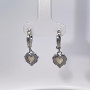 Boucles d'oreilles créoles tendance pour femmes en laiton plaqué or avec perle en forme de cœur de TIanyu Gems - Product Image 6