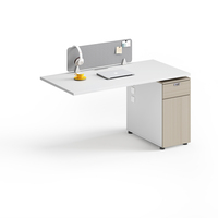 Escritorio de oficina sencillo de estilo moderno, mesa de personal de madera, cubículo de estación de trabajo abierto con escritorio de ordenador extensible