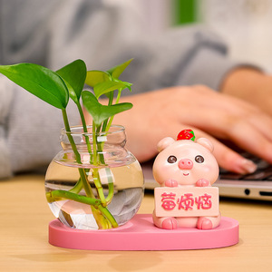 Figurine de cochon en résine pour décoration hydroponique, décoration de bureau avec vase à plantes, design contemporain, pièce unique - Product Image 1