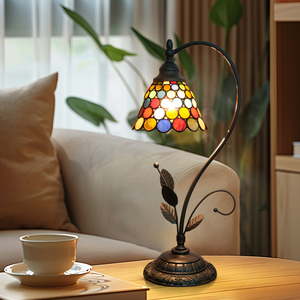 Tiffany tafellamp van gebrandschilderd glas, Boheemse stijl, kleine bureaulamp, slaapkamerbedlamp, woondecoratie, creatief cadeau, scène rekwisieten - Product Image 1