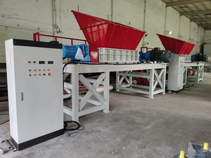 Broyeur de pneus usagés <span class=keywords><strong>TIMO</strong></span> HD1055 avec moteur et boîte de vitesses de 44 kW - Product Image 5