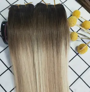 Estensione dei capelli umani di colore del pianoforte dei capelli umani cuciti a macchina di colore popolare 100% capelli umani della cuticola piena di Remy