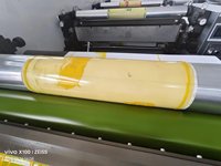 Máquina de Impresión Flexográfica para Fábrica de Empaques Moderna, Imprime en Rollo Papel Base para Vasos Laminado con PE