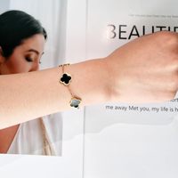 Bracelet porte-bonheur trèfle classique en acier inoxydable pour femmes, blanc/noir/rouge/vert, fleur à quatre feuilles, lien tendance, bijoux cadeau