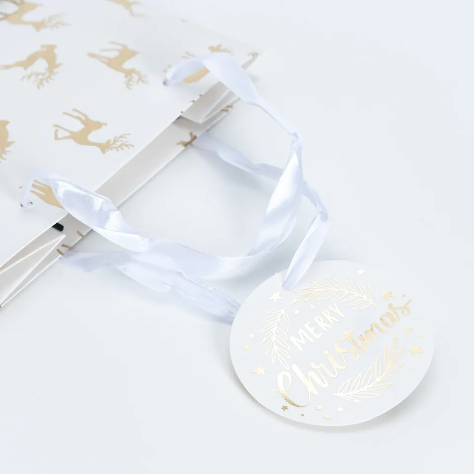 뜨거운 판매 도매 사용자 정의 황금 사슴 재활용 하이 퀄리티 포장 만화 종이 핸드백 접이식 크리스마스 선물 가방