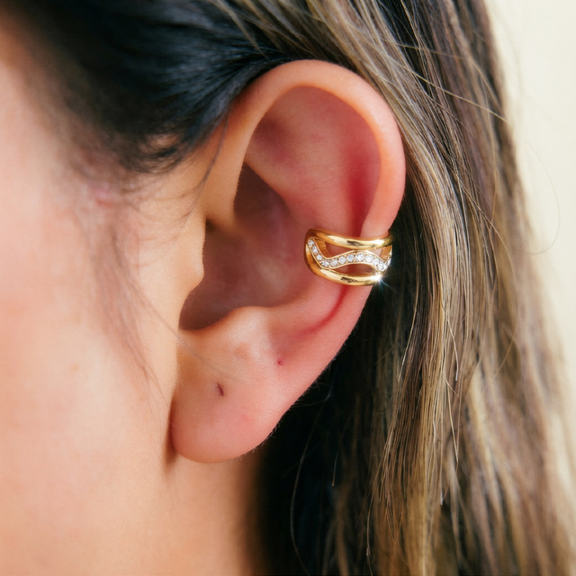Designer 18K Gold Plate Stainless Steel Ear Cuff Classic White Rhinestone Wave Hollow Ear Clips