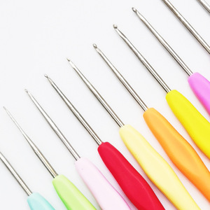 ชุดเข็มโครเชต์ด้ามจับนุ่ม TPR พร้อมเข็มอลูมิเนียมเคลือบสี สำหรับงานถักลูกไม้ อุปกรณ์งานฝีมือ ขนาด 0.25 มม. ถึง 2.75 มม. - Product Image 2