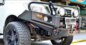 Parachoques delantero para coche, venta al por mayor de 4x4, accesorios para <span class=keywords><strong>Pick</strong></span> <span class=keywords><strong>up</strong></span>, Kit de carrocería compatible con parachoques delantero para <span class=keywords><strong>NISSAN</strong></span> <span class=keywords><strong>NP300</strong></span> - Product Image 4