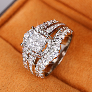Anello a doppio strato per donna, design a corona quadrata, accessorio da dito per uso quotidiano - Product Image 6