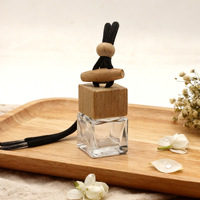 Diffuseur d'arômes pour voiture personnalisé, bouteille en verre de 8 ml, étiquette privée, parfum pour voiture suspendu, vente en gros, écologique