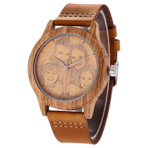 Montre à quartz pour homme Kunhuang 1007 avec cadran en bois personnalisable avec des photos de famille - Product Image 5