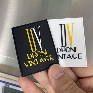 Patch en PVC souple 3D personnalisé, logo en silicone gaufré, thermocollant, brodé, avec velcro, en relief, en caoutchouc PVC - Product Image 3