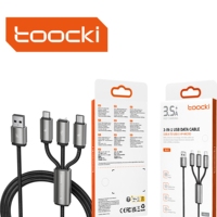 Cable USB 3 en 1 Toocki, Transmisión de Archivos de Alta Velocidad, Carga Simultánea de 3 Dispositivos, Compacto y Portátil para Uso Profesional y en Viajes