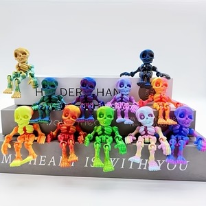 Set di 9 Decorazioni Teschio Stampate in 3D, Spedizione Casuale, Teschi Multicolore, Regalo di Halloween, Ornamenti per Casa, Decorazioni per Auto - Product Image 4