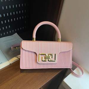 Bolso de Mano en Forma de Caja para Mujer, Nuevo, Moderno, de Moda, con Diseño de Pliegues, de Lujo, Tipo Tote, Bandolera, Pequeño y Cuadrado - Product Image 3