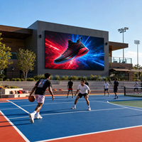 Mur vidéo LED extérieur P5 IP65 pour affichage publicitaire, idéal pour les campagnes de sponsorisation des clubs sportifs, l'entraînement de basketball et les annonces d'aires de compétition