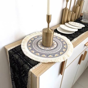 Napperon rond <span class=keywords><strong>en</strong></span> <span class=keywords><strong>jute</strong></span> avec imprimé floral <span class=keywords><strong>tapis</strong></span> <span class=keywords><strong>de</strong></span> tasse <span class=keywords><strong>de</strong></span> table <span class=keywords><strong>de</strong></span> dîner <span class=keywords><strong>de</strong></span> <span class=keywords><strong>cuisine</strong></span> résistant à la chaleur vente <span class=keywords><strong>en</strong></span> gros - Product Image 3