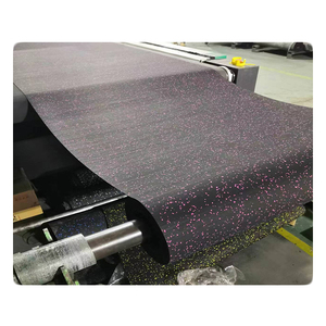 Dalles de sol emboîtables en plastique pour équipement de sport, tapis de sol pour entraînement à domicile et salle de sport - Product Image 1