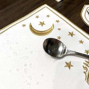 Nouveaux sets de table Ramadan 2026 personnalisés en cuir PU motif étoile et lune, résistants à la chaleur |   Décoration Islamique de Luxe pour la Maison pour l'Aïd al-Fitr - Product Image 4