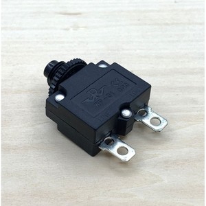 Protecteur de courant contre les surcharges et les surchauffes Wp 10A 20A pour compresseurs d'air, pompes à eau, pompes à air, machines de lavage de voitures - Product Image 4