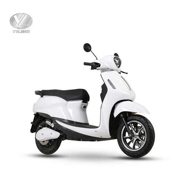 Lightweight Electric Moped for Urban Commuting, Food Delivery & Short-Distance Travel With High-Capacity Battery