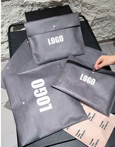 Xinrunjin กระเป๋าปิดผนึกเสื้อผ้าระดับไฮเอนด์เป็นมิตรกับสิ่งแวดล้อมกระเป๋าบรรจุภัณฑ์ผ้าใยสังเคราะห์กระดุมซ่อนออกแบบโลโก้ได้ตามต้องการสำหรับเสื้อยืด - Product Image 4