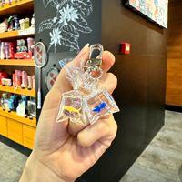 Porte-clés en plastique transparent en forme de mini poisson marin mignon, breloque créative en forme d'animal de dessin animé avec fermoir métallique