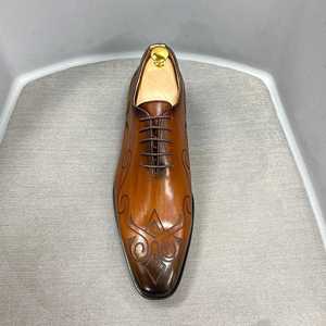 Chaussures Oxford pour hommes faites à la main en cuir véritable, chaussures habillées classiques pour hommes, idéales pour les mariages, les fêtes et le bureau - Product Image 2