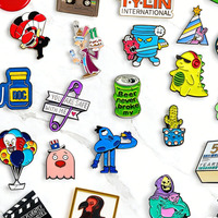 Broche de revers d'art émaillé en métal de style traditionnel personnalisé broche de logo d'anime de premier rang en gros pour casquettes