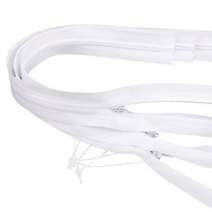 Fermeture éclair invisible Oco Zipper 55 cm, nylon blanc, pour textiles de maison et vêtements - Product Image 3