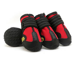 Botas para Perro Impermeables, Transpirables, Antideslizantes, con Suela de Goma, Reflectantes, con Cierres de Velcro Ajustables, para Protección en la Nieve y Exteriores en Invierno - Product Image 2