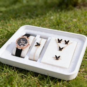 Cadeaux d'amour pour petite amie : Ensemble de 5 montres rondes vintage pour femme, bracelet en cuir, alliage, plusieurs styles disponibles, très tendance - Product Image 4