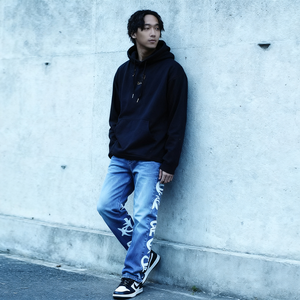 Streetwear Pantalon en jean personnalisé pour pantalons pour hommes Impression Baggy Wash Denim Pantalon en lambeaux empilés de grande taille Jeans pour hommes - Product Image 1