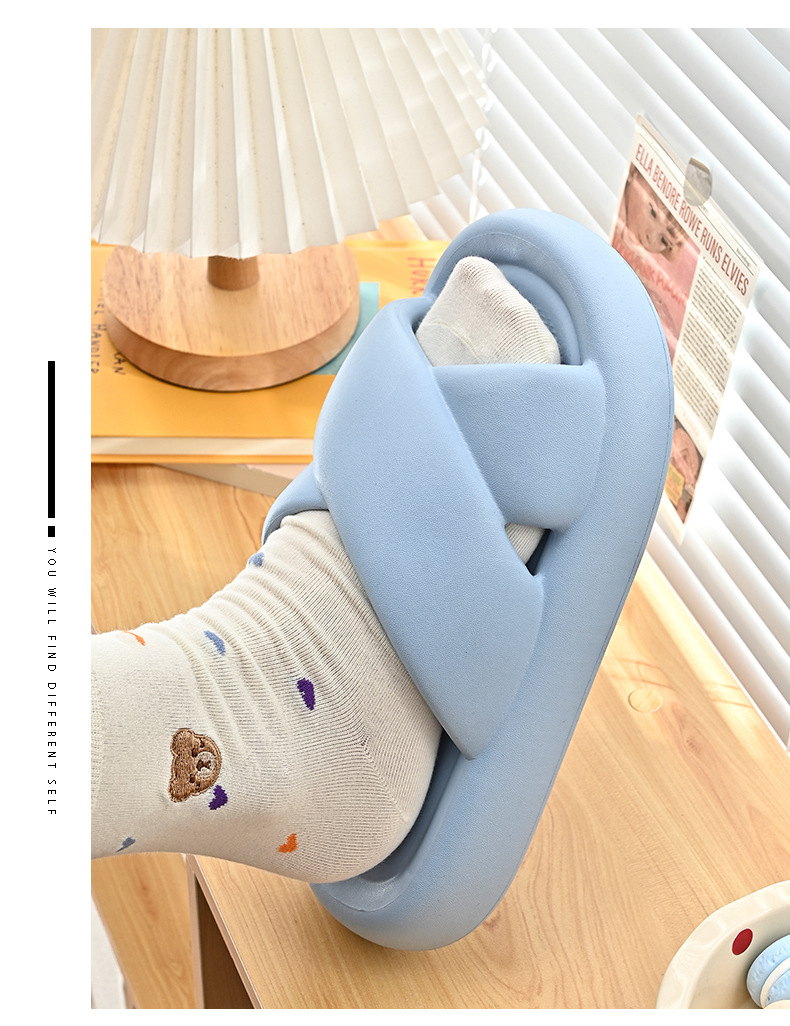 2023 Thick Bottoming Cross Strap EVA Candy Color Sandals Fashion Beach Slippers Womens Lady Slipper