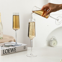 Verres à vin en cristal arc-en-ciel de style européen, de haute qualité, pour la maison, gobelet en verre pour une sensation haut de gamme, utilisation pour les cocktails