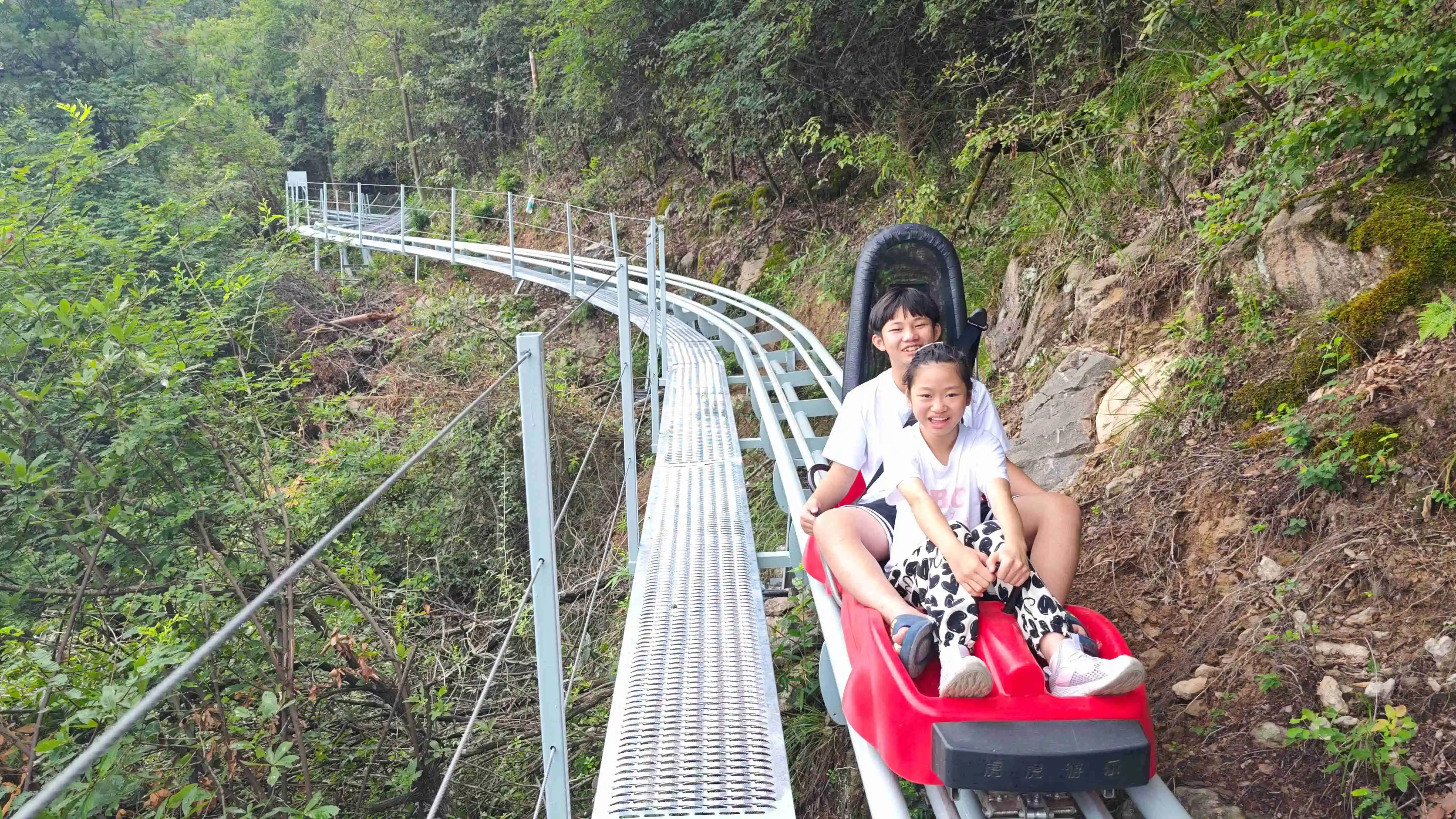 Parque de atracciones de Montaña Rusa profesional para niños con servicio de alta calidad