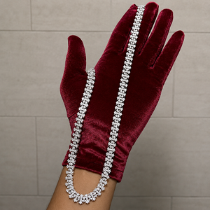 สร้อยคอฮิปฮอปแบบ Cuban Link  ขนาด 8 มม.  ประดับเพชรโมอิสซาไนต์ทรงกากบาท  ผ่านการทดสอบเพชร  เงินแท้ 925  ระดับความใส VVS  แบบ Iced Out - Product Image 4