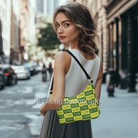 Sac à bandoulière personnalisable Chi Eta Phi pour femmes, sac sous le bras tendance, le plus vendu pour les sororités