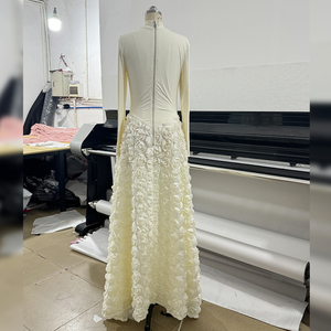 Abito Lungo Elegante con Scollo a O, Maniche Lunghe, Diamanti e Fiori 3D, Sexy per Donne, Ideale per Ristoranti, Appuntamenti, Serate e Cerimonie - Product Image 5