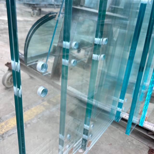 Low-E Tempered Insulated Glass Panels Thick Safety Glass Custom-Cut High Strength Polished Finish Architectural Hospital Hotel
