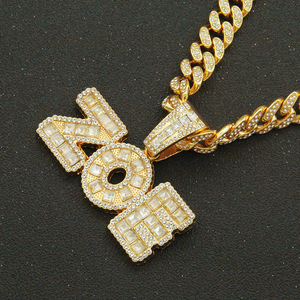 Collares con Colgante de Letra ZOE Estilo Hiphop Personalizados, Hechos a Mano, para Hombre, Joyería de Moda - Product Image 1
