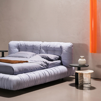OKF Lit King/Queen Size personnalisé de style moderne en cuir italien tissu givré design nuage rembourré en bois pour le salon chambre à coucher