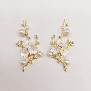 Branche de style fleur de prunier de la nouvelle mariée de style ancien de Lutin, tige d'arbre, fleur et accessoire de bijoux incrustés de diamants alliage de bricolage - Product Image 5