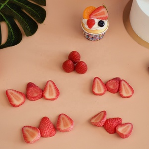 Accessoire de présentation de desserts pour chariot à cupcakes et croissants, fruits simulés, cadeau DIY, demi-tranches de fraises artificielles rouges, gâteau sucré Bailey - Product Image 6