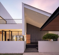 Maison en bois préfabriquée à faible coût, écologique, alimentée à l'énergie solaire, imperméable, modulaire, minimaliste, cabane, hôtel, appartement, atelier
